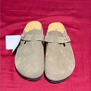 Birkenstock Men's Suede Clog Sandals in Olive Green